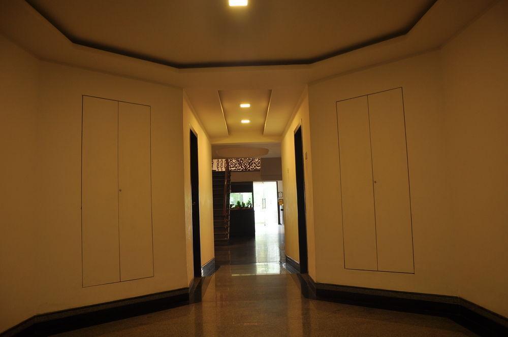 Oyo Premium Convent Road Near Lake 科代卡纳尔 外观 照片