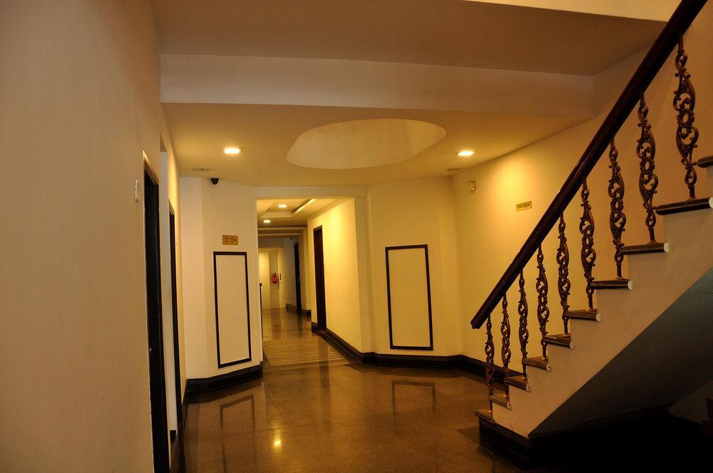 Oyo Premium Convent Road Near Lake 科代卡纳尔 外观 照片