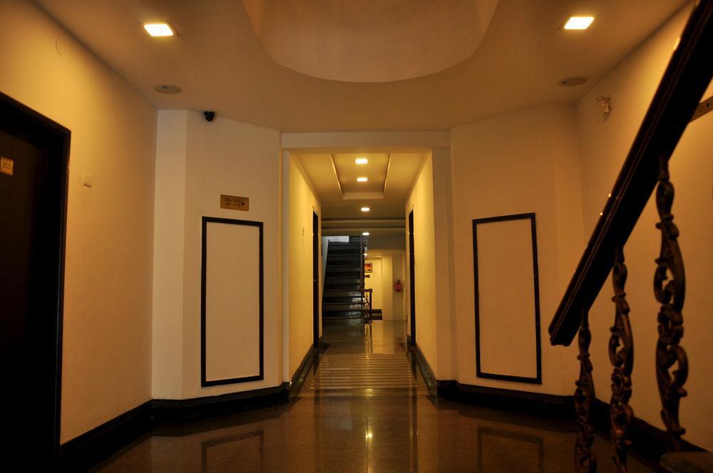 Oyo Premium Convent Road Near Lake 科代卡纳尔 外观 照片